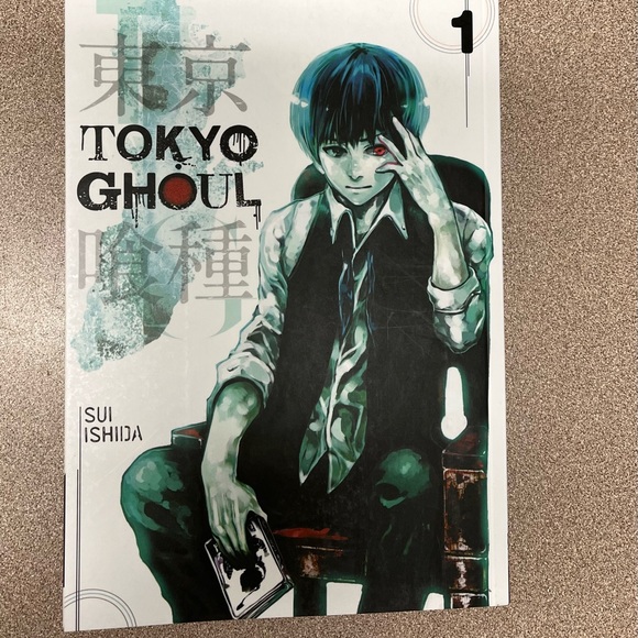Volumes 1 & 2 Tokyo Ghoul manga - Picture 2 of 5